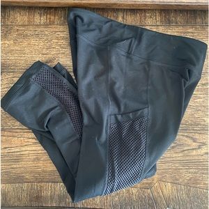 Fabletics, Small Capri Legging : Black